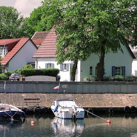 Auster, Direkt Am Alten Strom Rostock Esterno foto